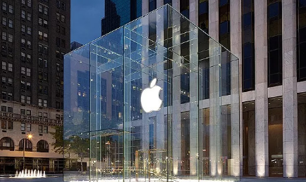 比买iphone手机更主要的，，是逛苹果的地标